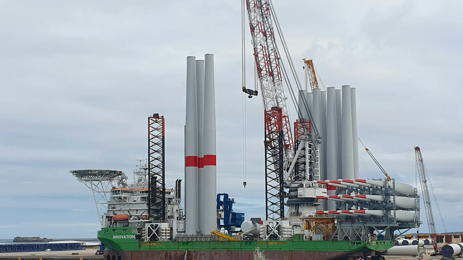 洋上風力のサプライチェーン｜基礎・風車・港湾・保守の産業構造