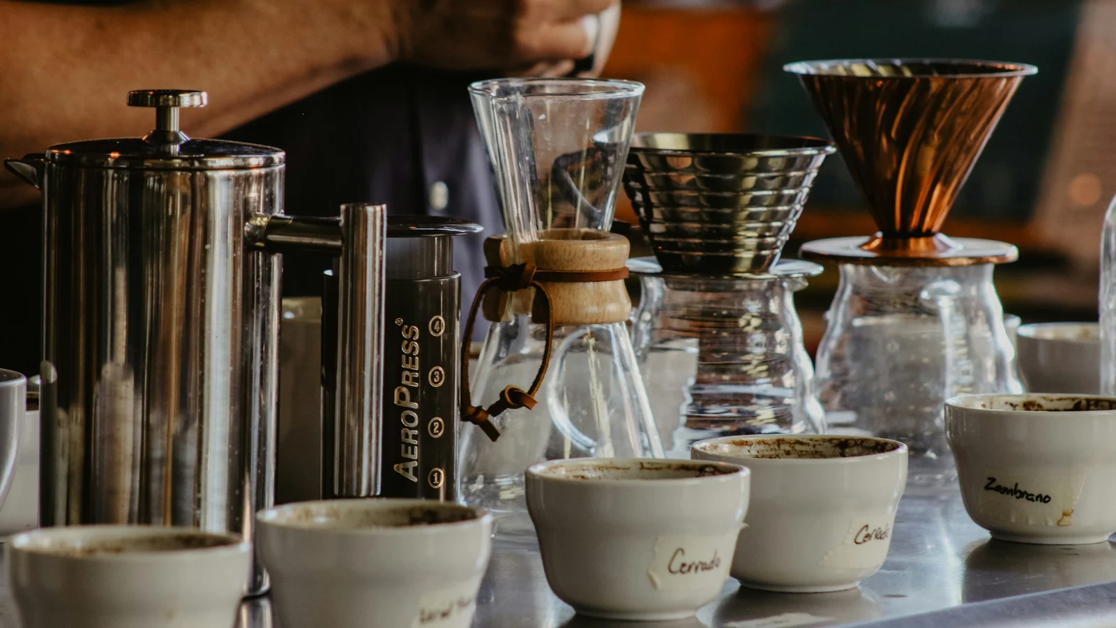 コーヒー・喫茶の仕事とキャリアの費用・品質・責任を左右する現場の細部