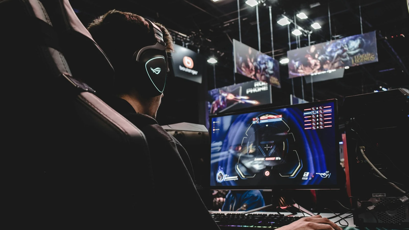 ゲーム業界の競争環境｜事業者数・集中度・代替サービスを読む