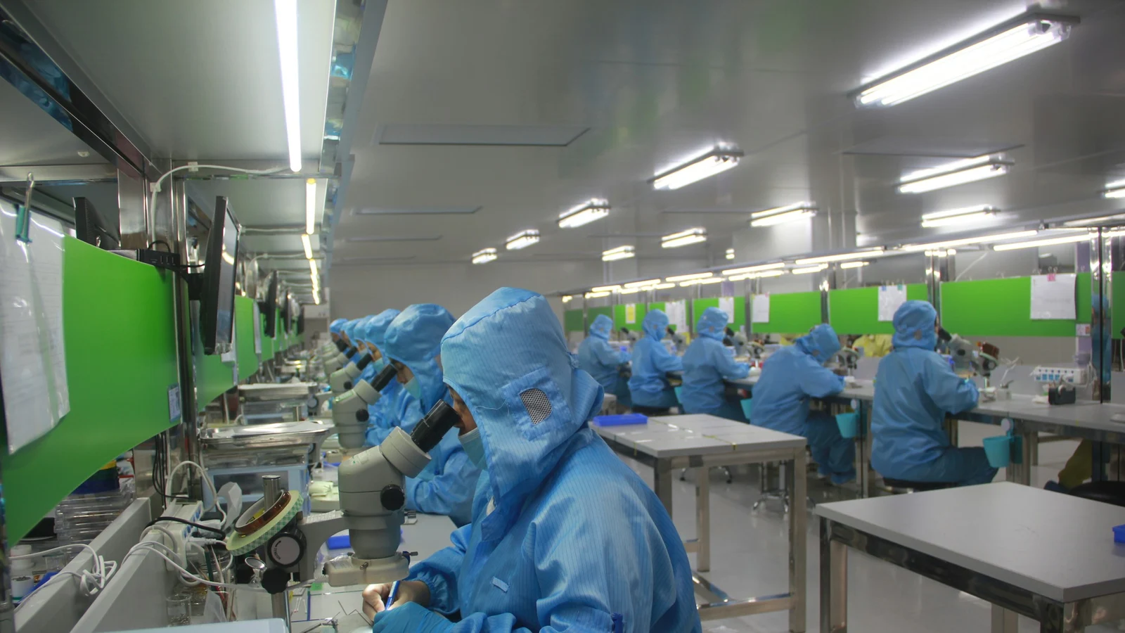 半導体業界のサービス選び｜料金・契約・対象外・解約条件を比較