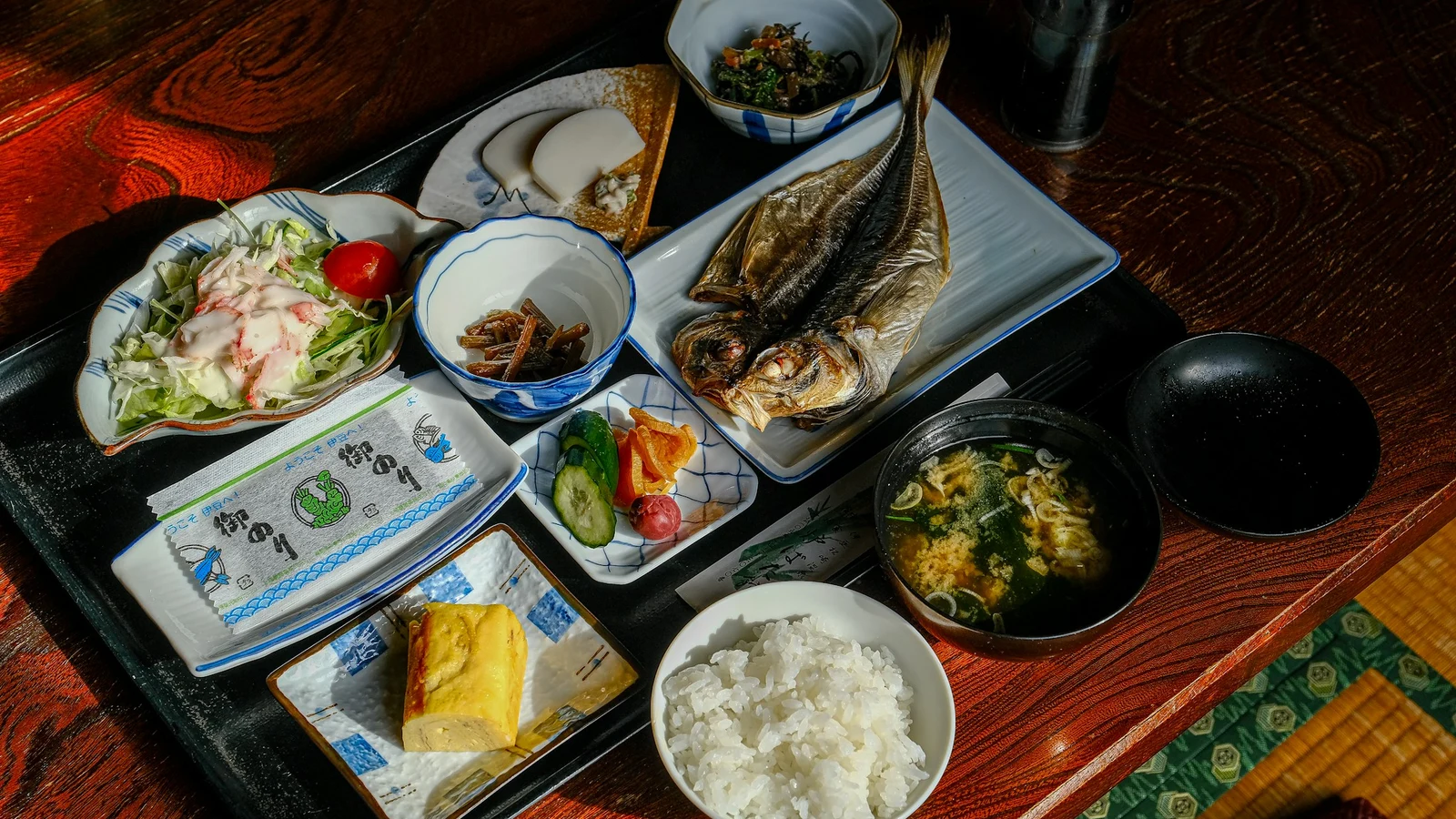 定食・食堂業界の変化を追う指標｜参入・退出・投資・雇用を確認