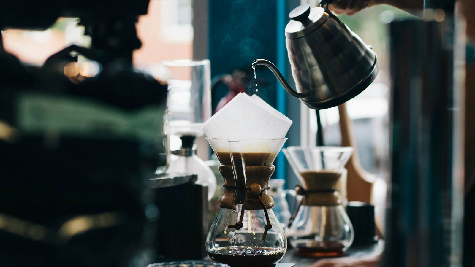 コーヒー・喫茶業界の契約連鎖｜再委託・紹介・決済の責任分界