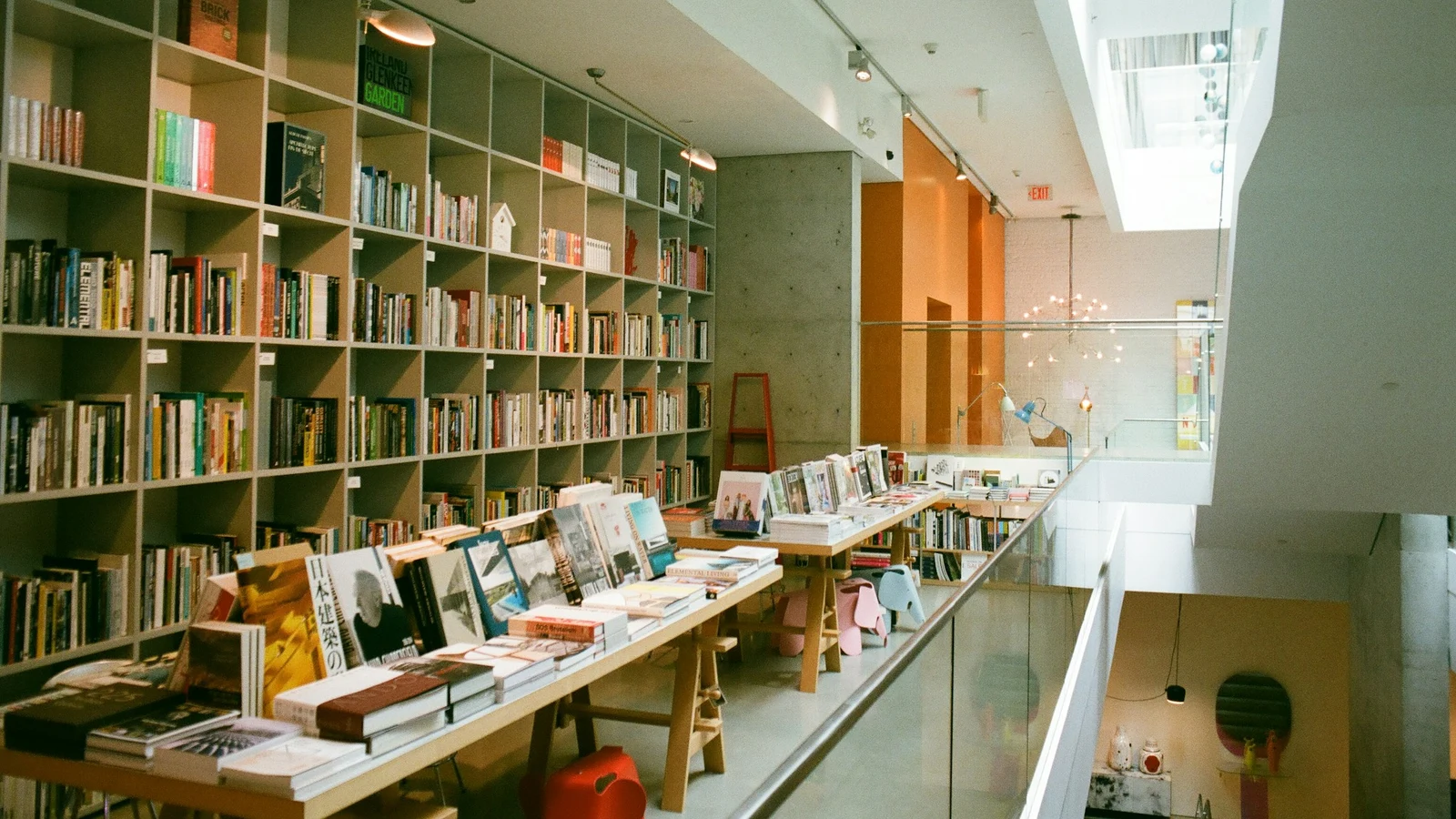 本屋・古本のデータ責任の設計の証拠となる設備・道具・記録の細部