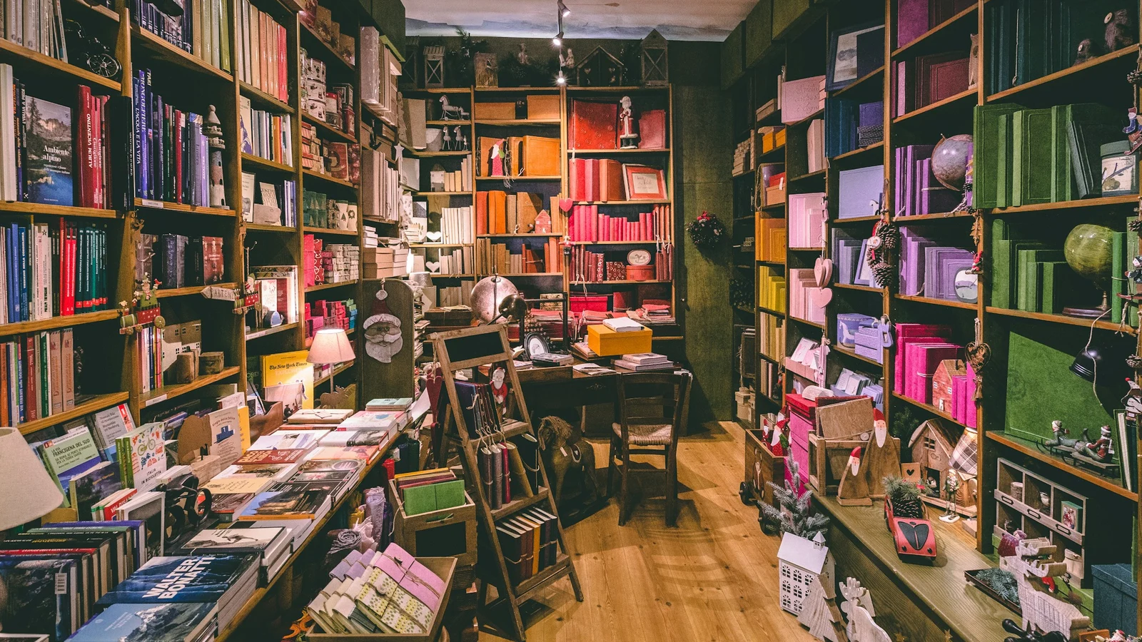 本屋・古本の自動化と人の統制の証拠となる設備・道具・記録の細部