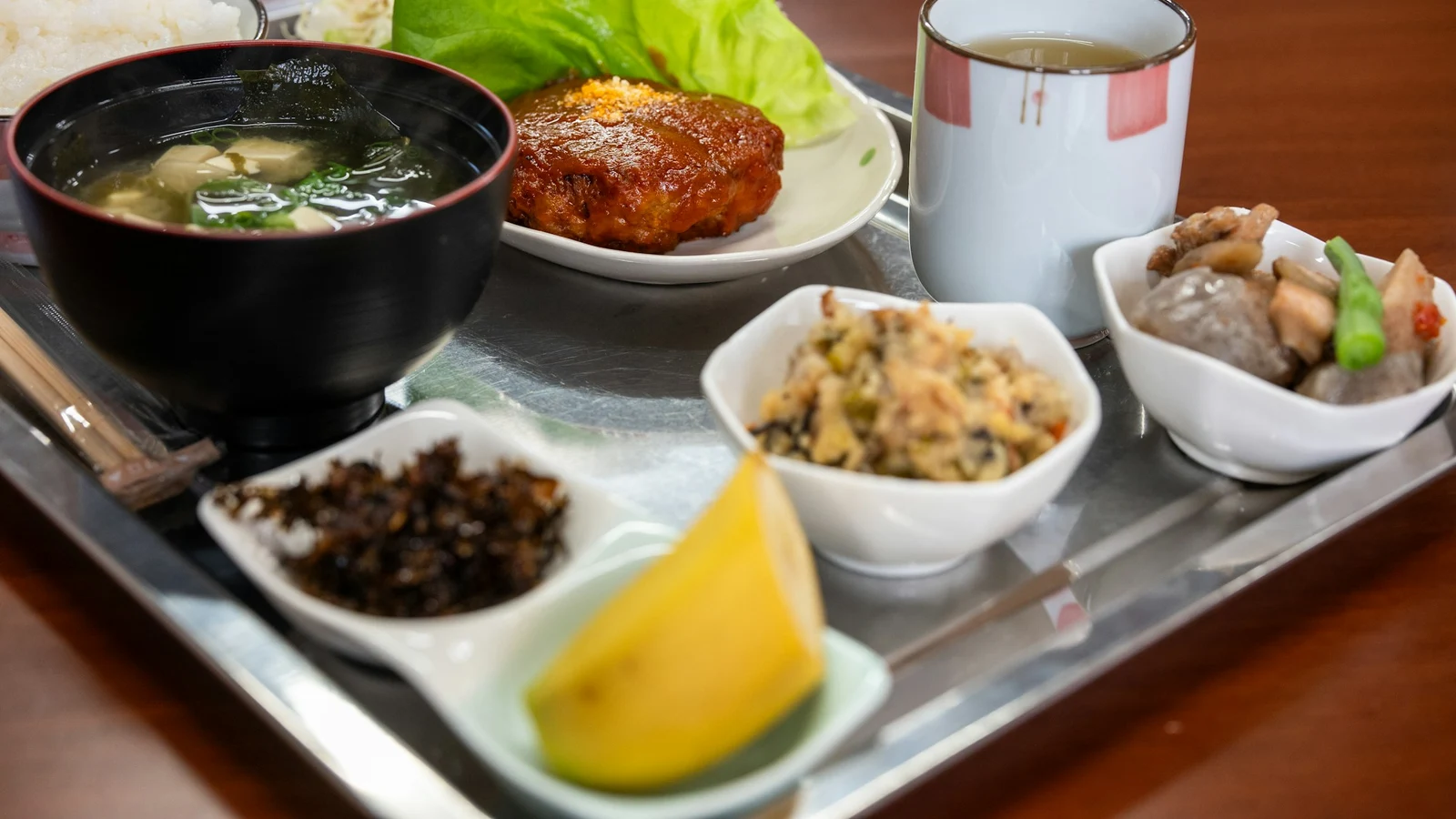 定食・食堂業界は2030年にどう変わる？転換点と先行指標を探す