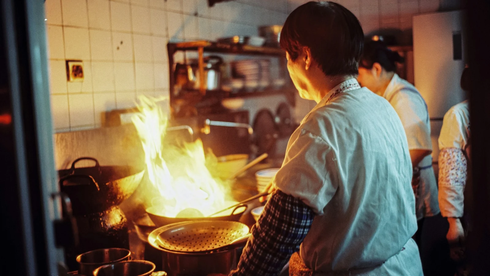 止まらない供給網を作る｜中華料理業界｜在庫・契約・品質を同時に見る